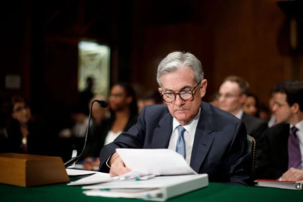 城中投资 特朗普放狠话：鲍威尔应立即辞职！重要数据爆冷，美联储降息或有变